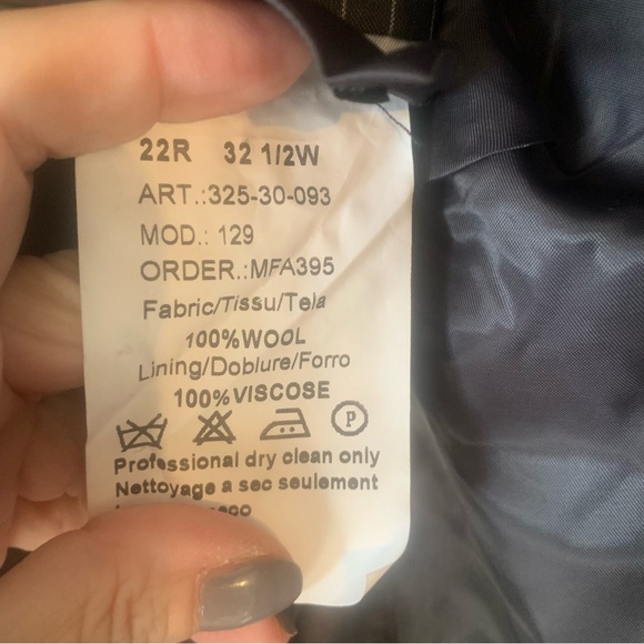 New With Tags Georgio Valentini Pinstripe 100% Wool Suit Size 22 Boys Small mens - Picture 8 of 10